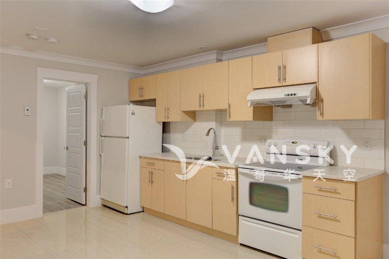 260425091655_3 lower 2 bed kitchen only.jpeg